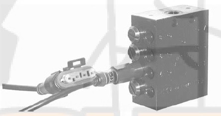 Lincoln Quicklub Progressivverteiler SSV 8-N, mit Stecker (10-36V DC)